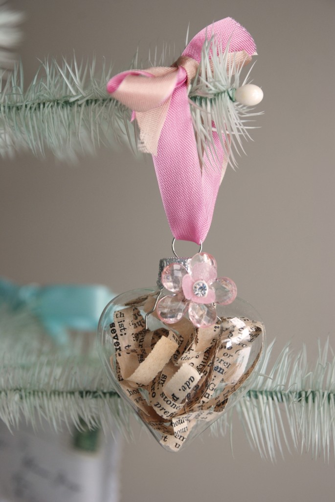 Glass Heart Vintage Valentine Ornament