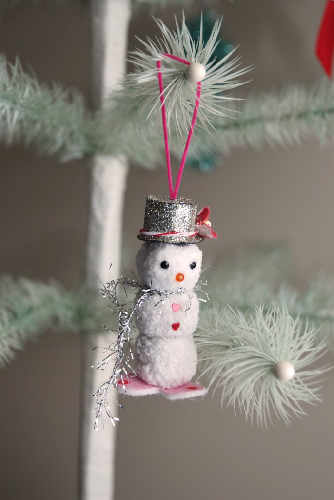 Melissa Danner Snowman Valentine Pom-pom Ornament