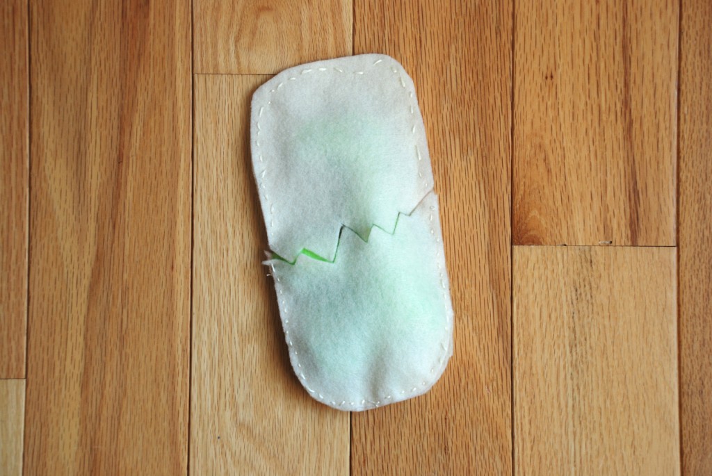 DIY Felt Dinosaur Egg