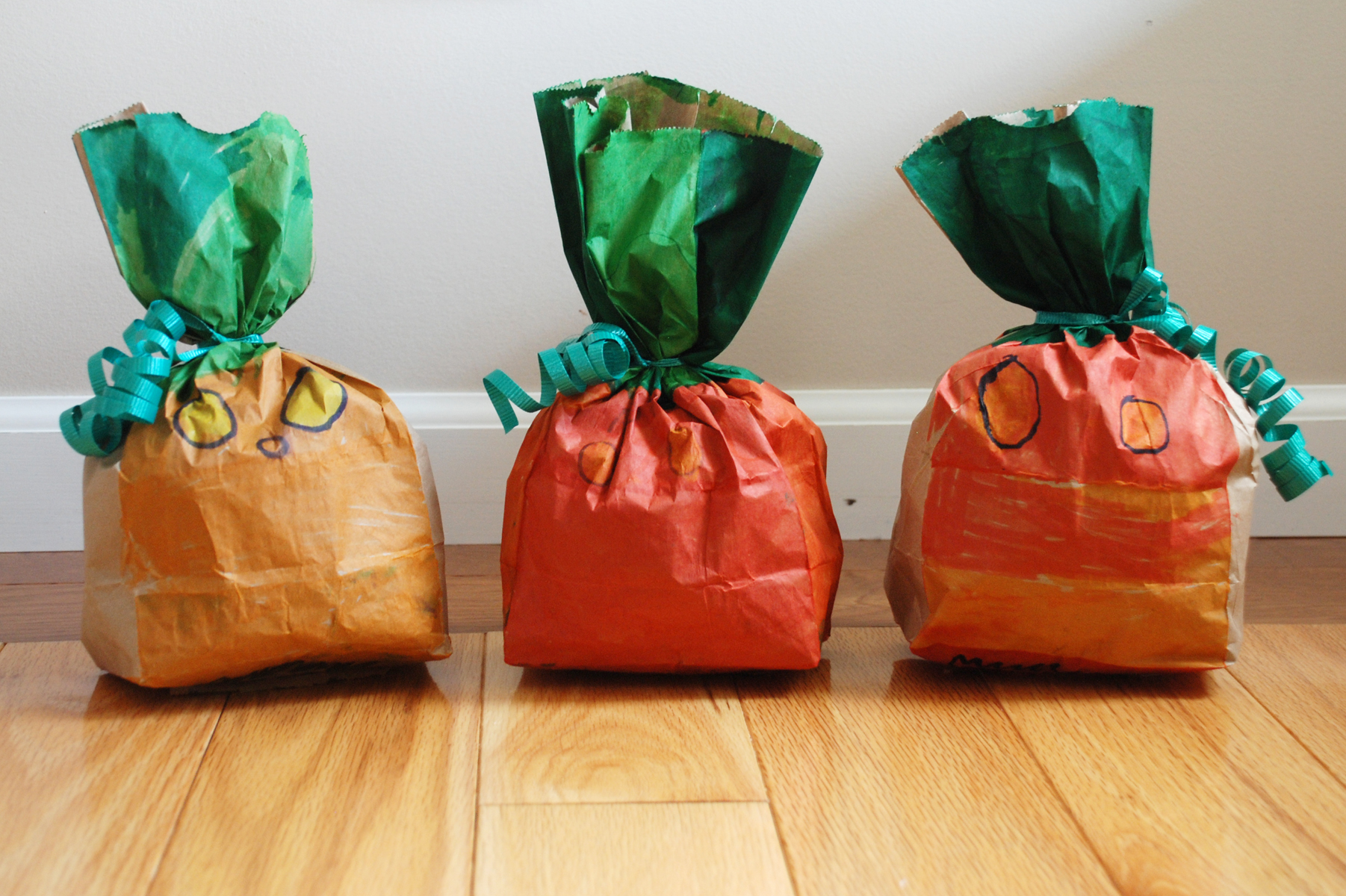 How To | Paper Bag Pumpkins