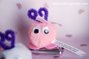 Kid Craft, Kid Valentine, Warm Fuzzy, Pom-pom ball craft, Valentine Craft