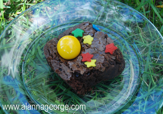 Recipe | Solar System Brownie Treats